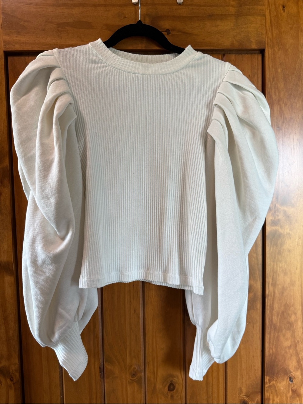 Women's White Ribbed Puff-Sleeve Crew Neck Sweater